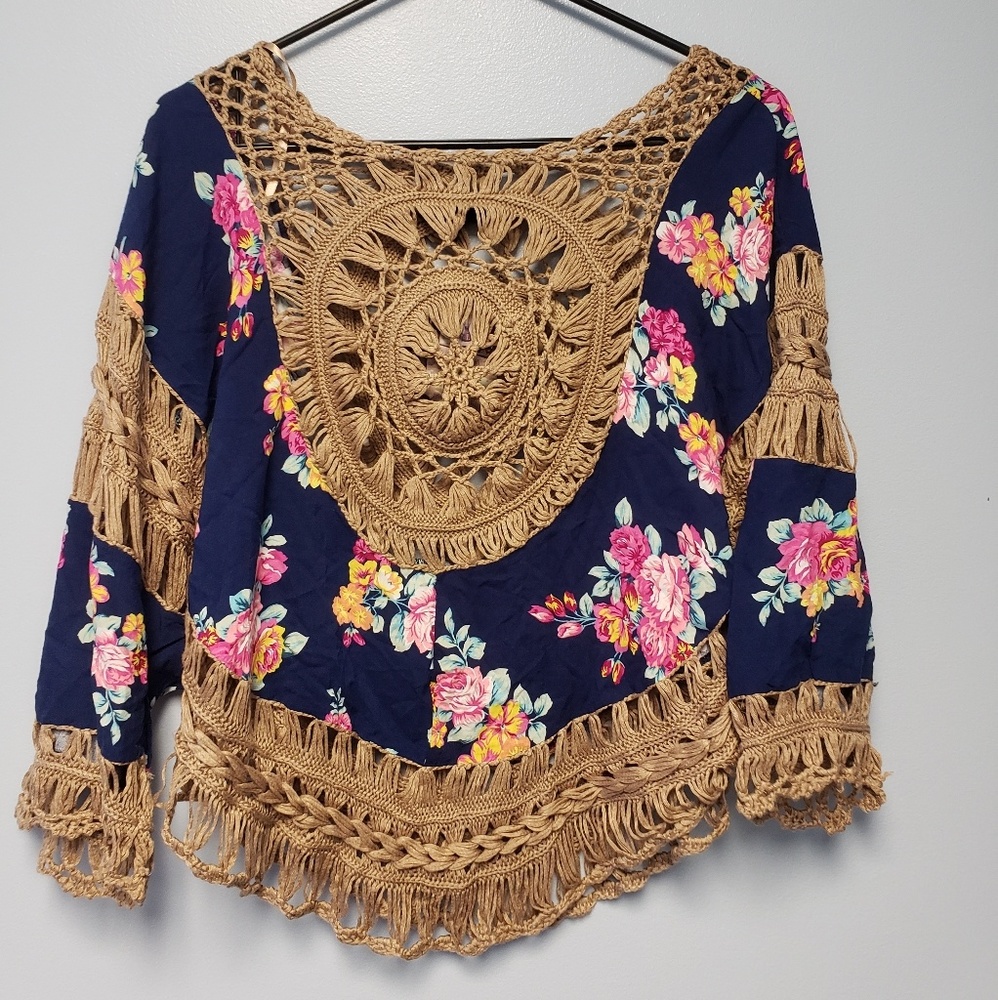 NWT - Love J Floral Print Shirt - Size L
